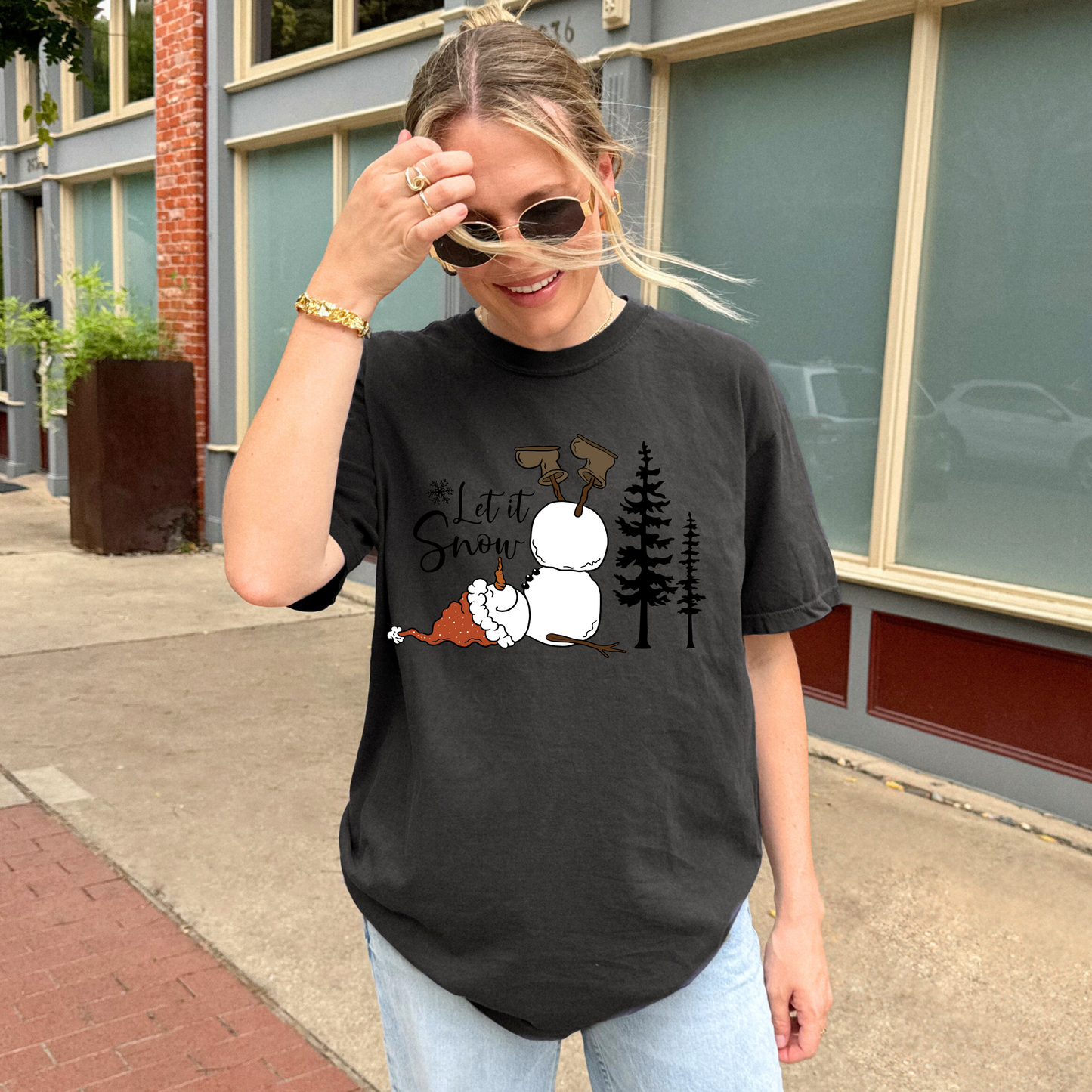 Let it snow Tee + Free Cup - Sayitwithatea