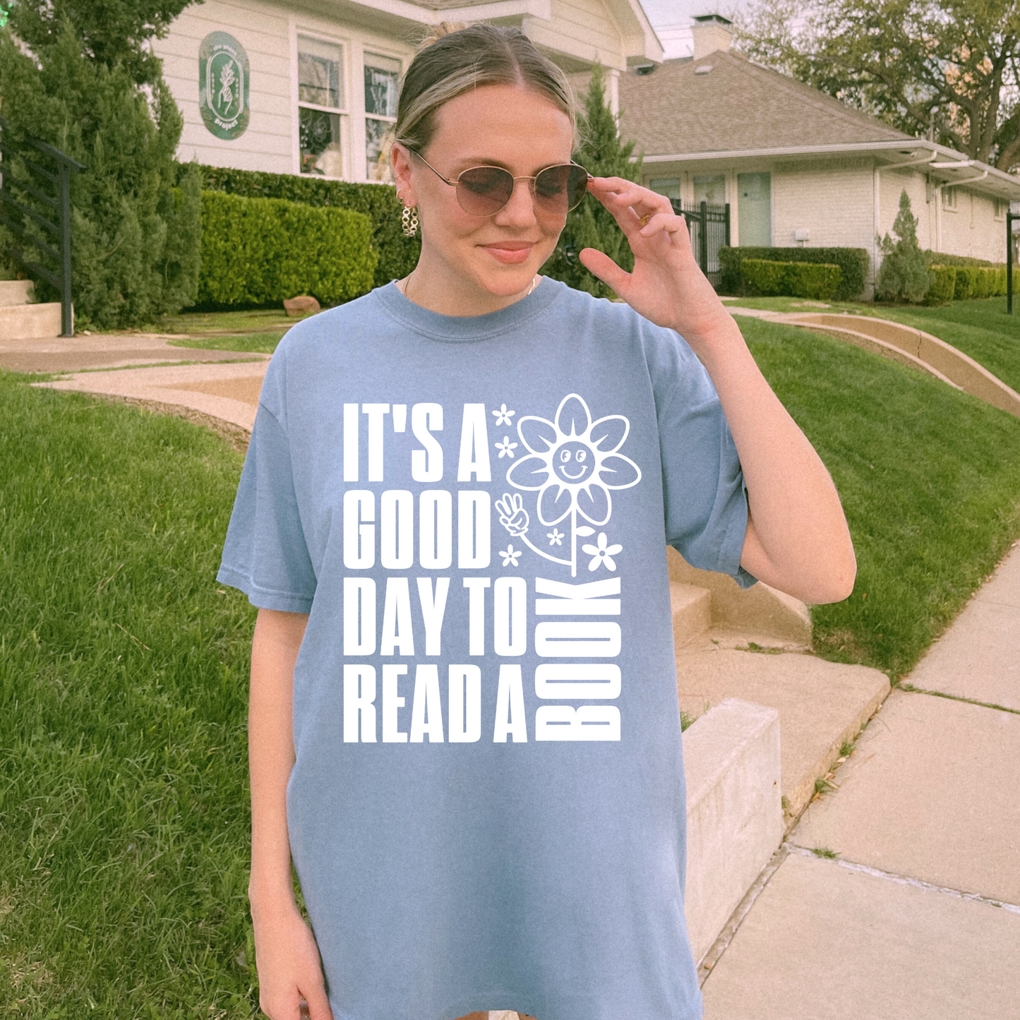 Good Day To Read Books Tee + Free Cup